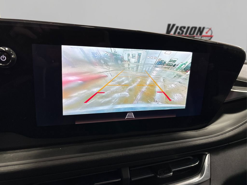 Used 2024 Buick Envista Preferred image 27