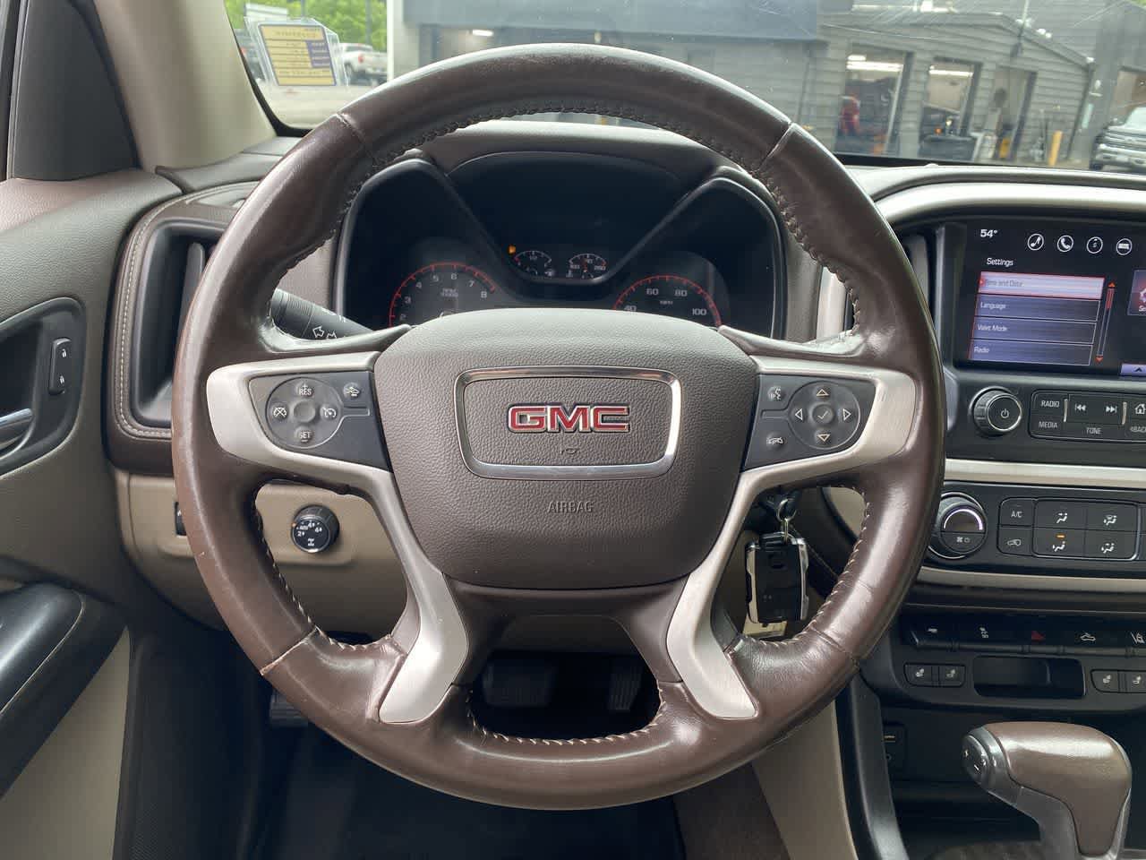 Used 2016 GMC Canyon SLT w/ Driver Alert Package AWD/4WD image 19