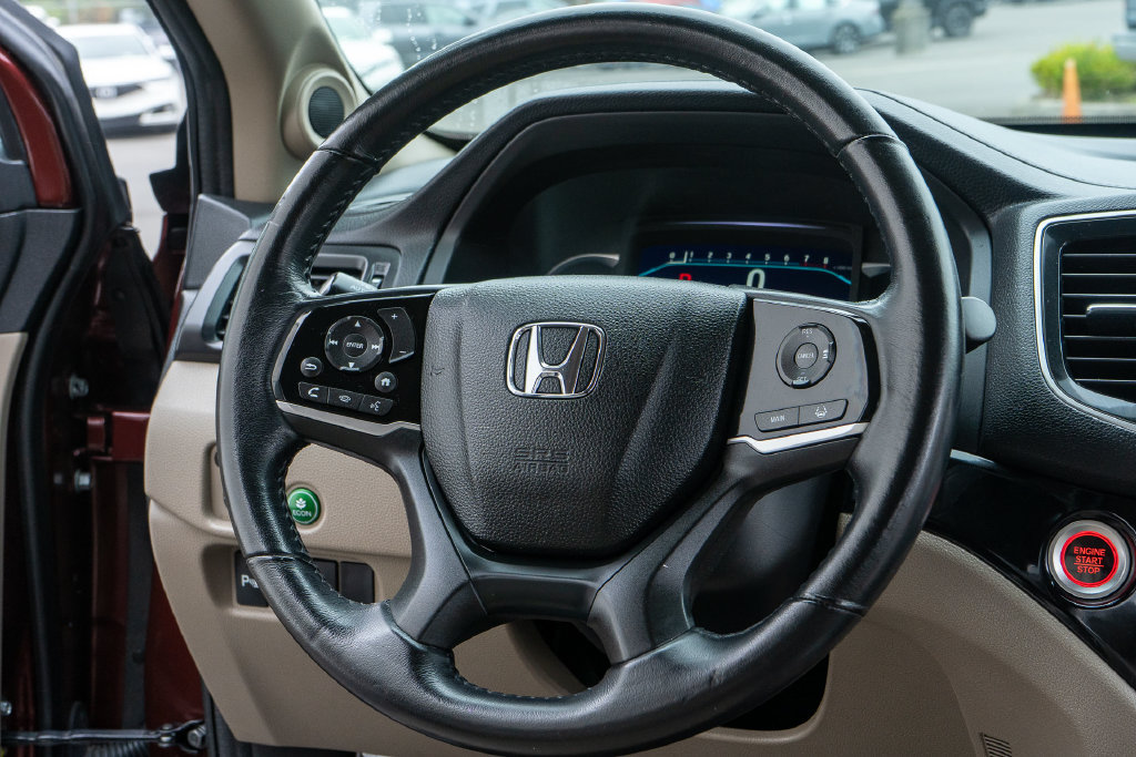 Certified 2020 Honda Pilot Touring image 27