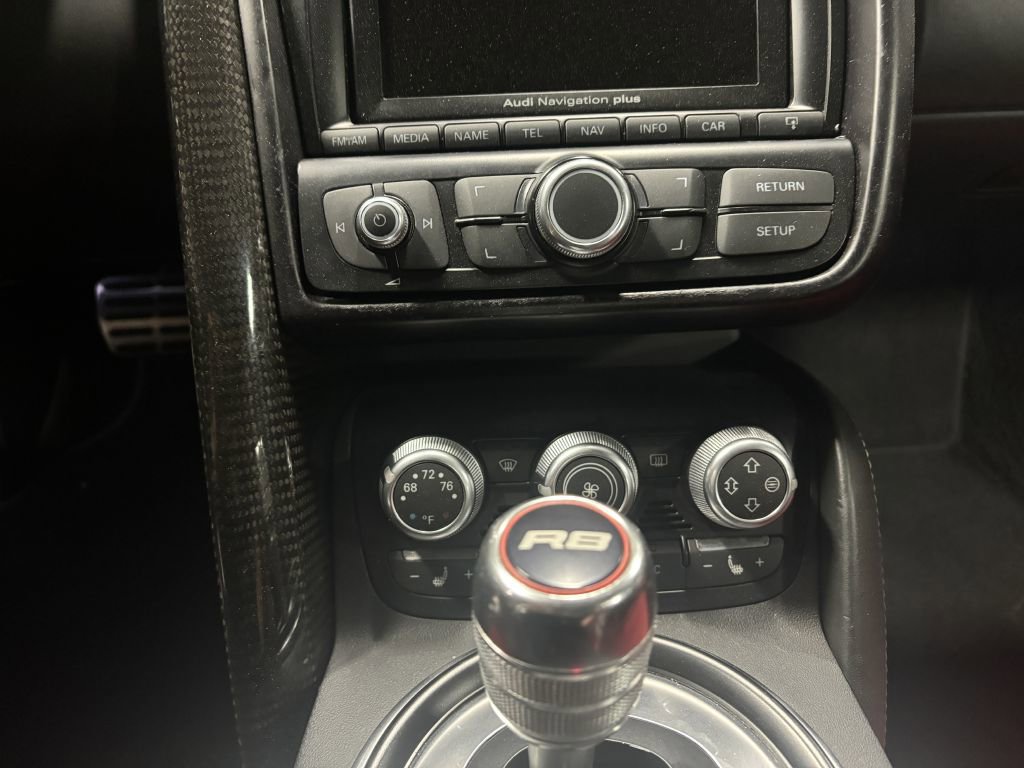 Used 2011 Audi R8 V10 image 58