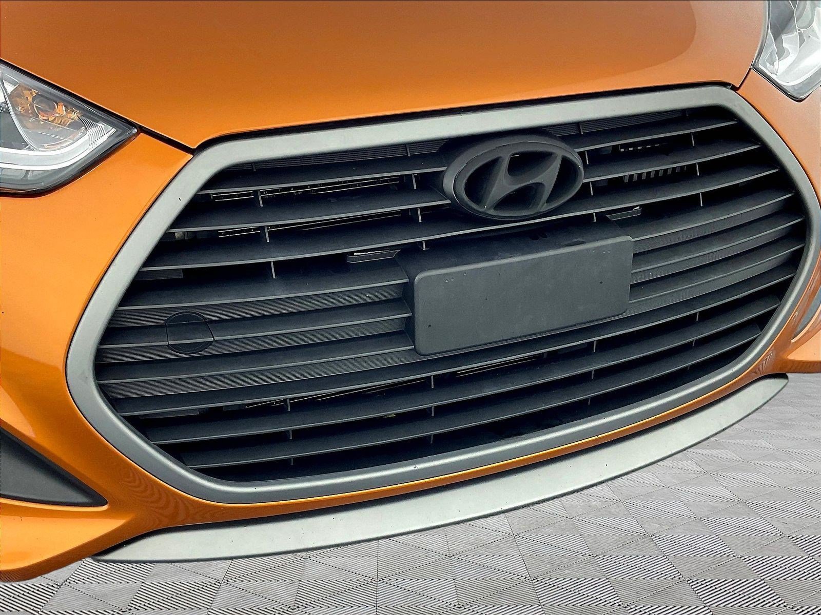 Used 2016 Hyundai Veloster Turbo FWD image 31