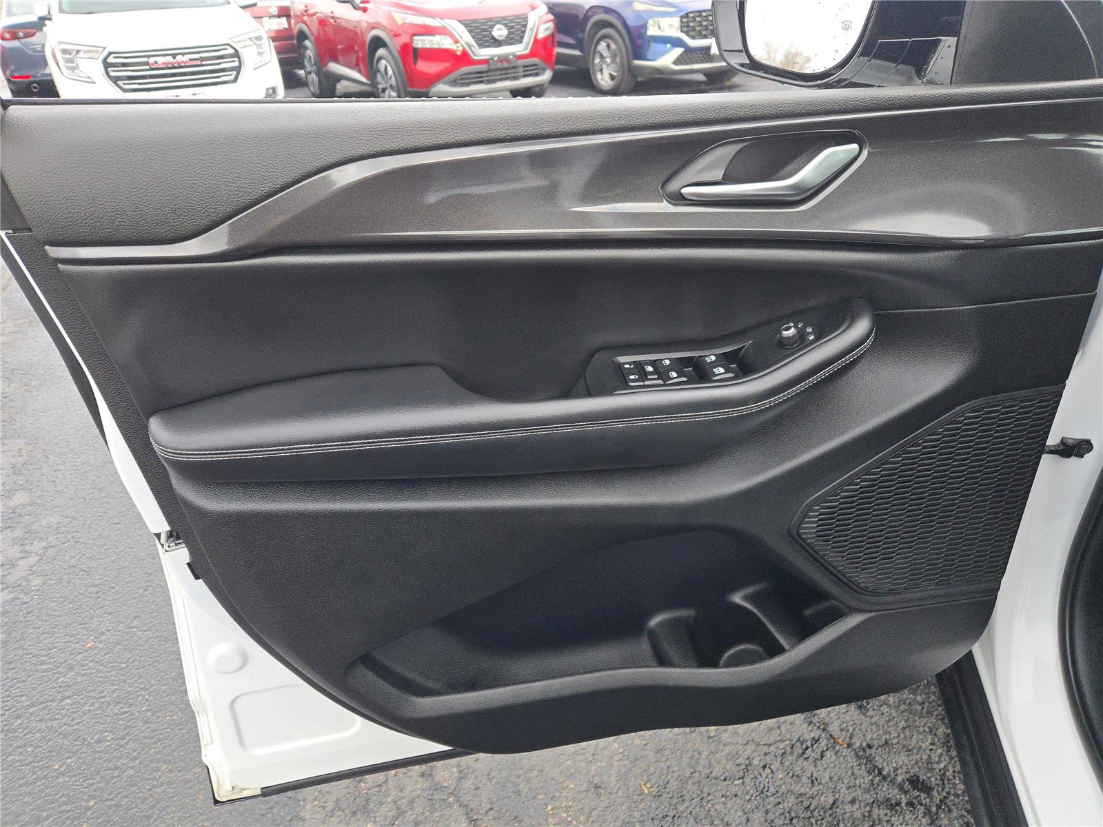 Certified 2023 Jeep Grand Cherokee L Laredo image 27