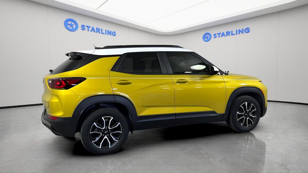 Used 2024 Chevrolet TrailBlazer ACTIV w/ Driver Confidence Package image 9