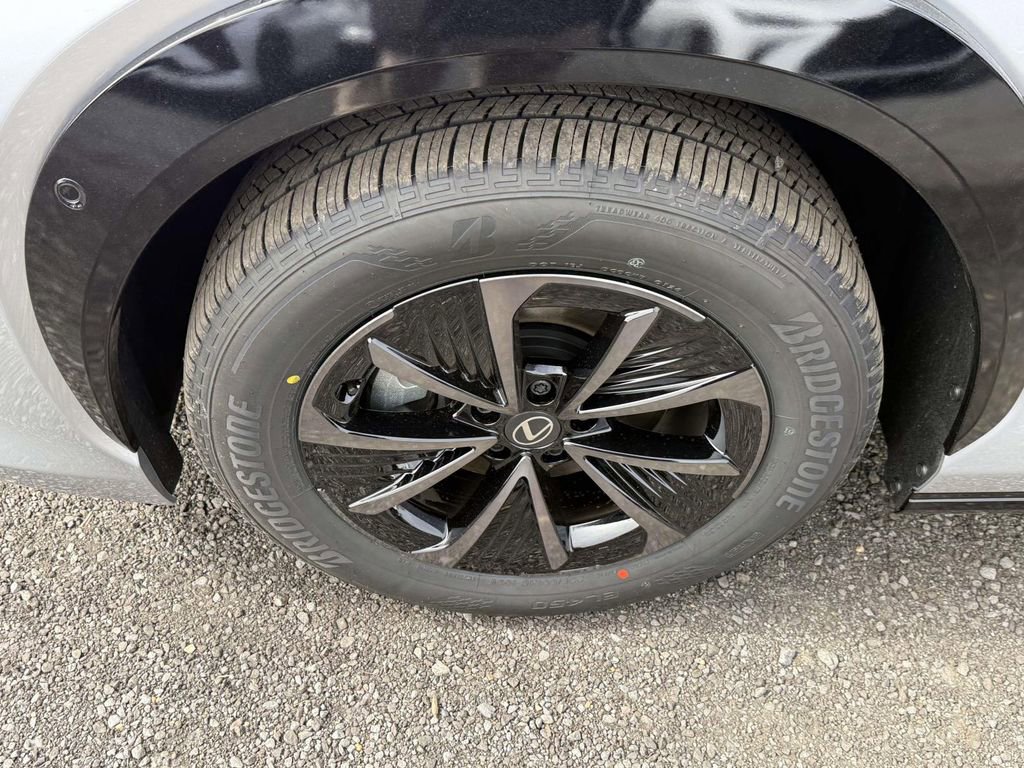 New 2026 Lexus RZ 450e Premium image 7