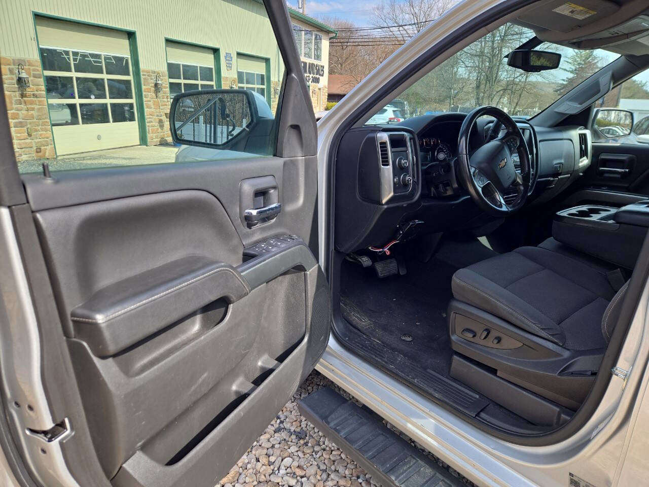 Used 2018 Chevrolet Silverado 1500 LT w/ All Star Edition AWD/4WD image 19