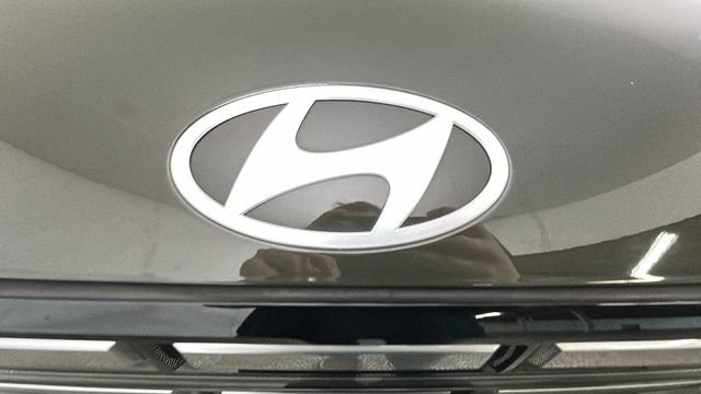 Used 2024 Hyundai Santa Fe SEL FWD image 8