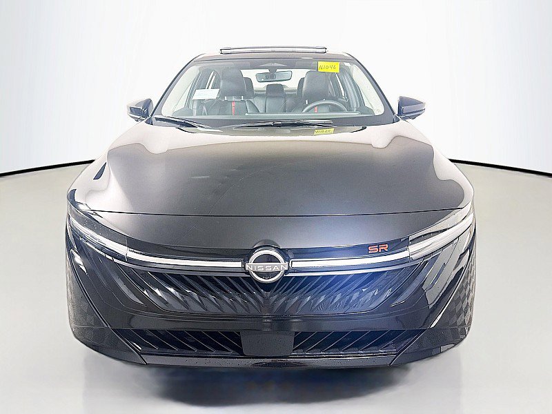 New 2026 Nissan Sentra SR w/ SR Premium Package FWD image 2