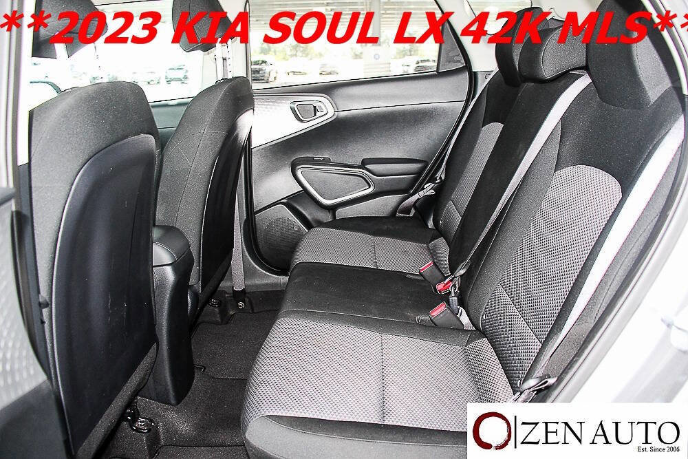 Used 2023 Kia Soul LX w/ Option Group 015 image 29