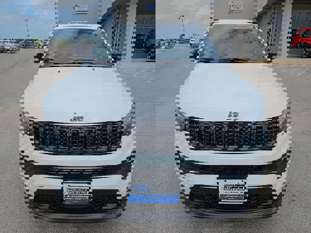 New 2026 Jeep Compass Latitude image 12