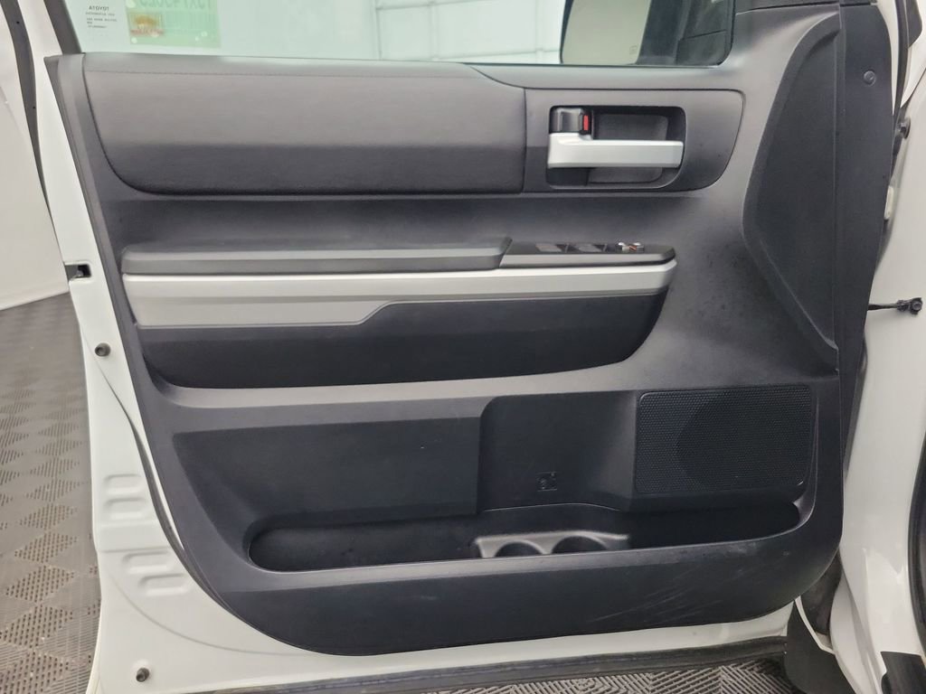 Used 2018 Toyota Tundra SR5 image 18