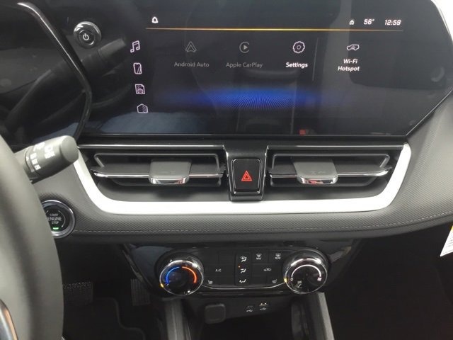 New 2025 Chevrolet TrailBlazer LT w/ LT Cold Weather Package image 17