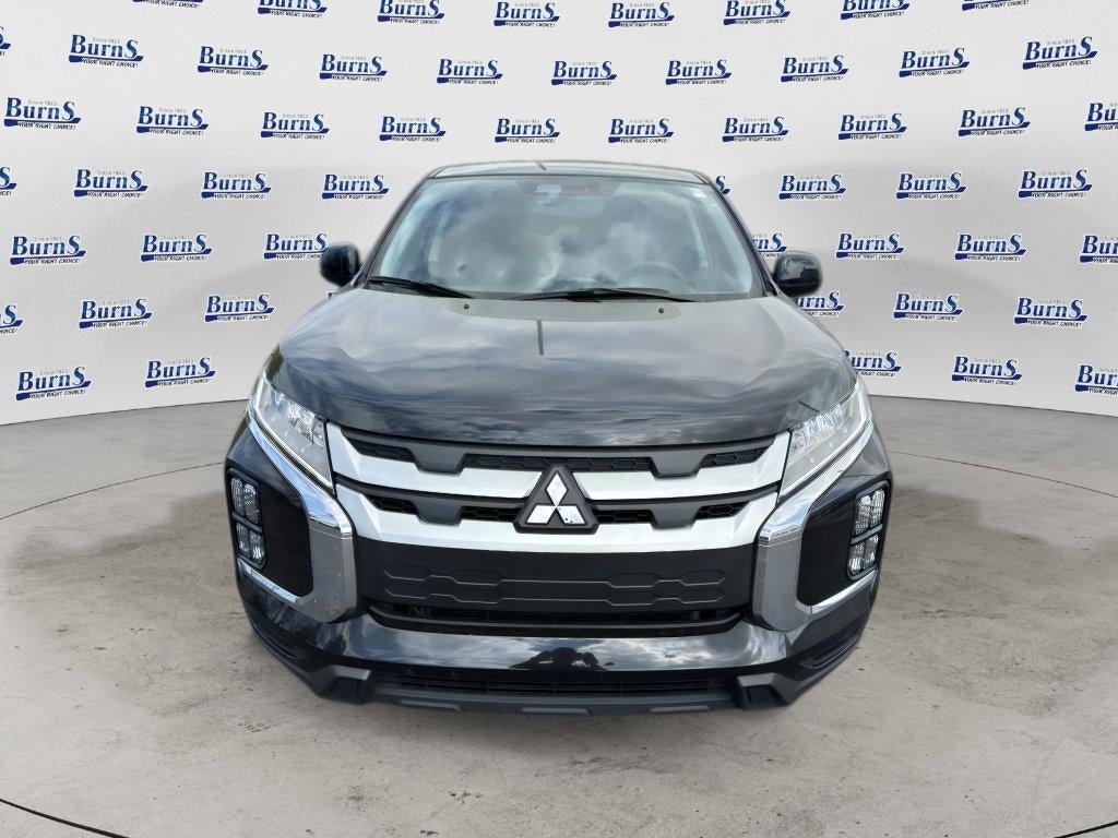Used 2025 Mitsubishi Outlander Sport ES AWD/4WD image 2