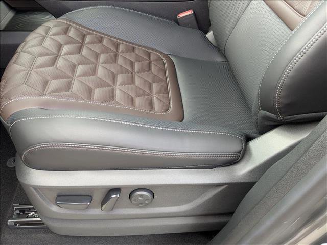 New 2026 Nissan Armada Platinum image 4