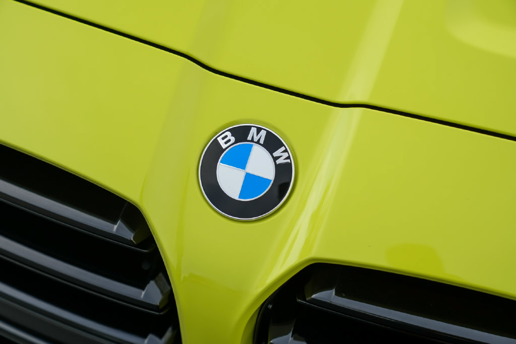 Used 2025 BMW M3 Competition w/ Executive Package RWD image 8