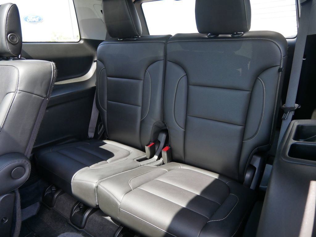 Used 2019 GMC Acadia SLT AWD/4WD image 12