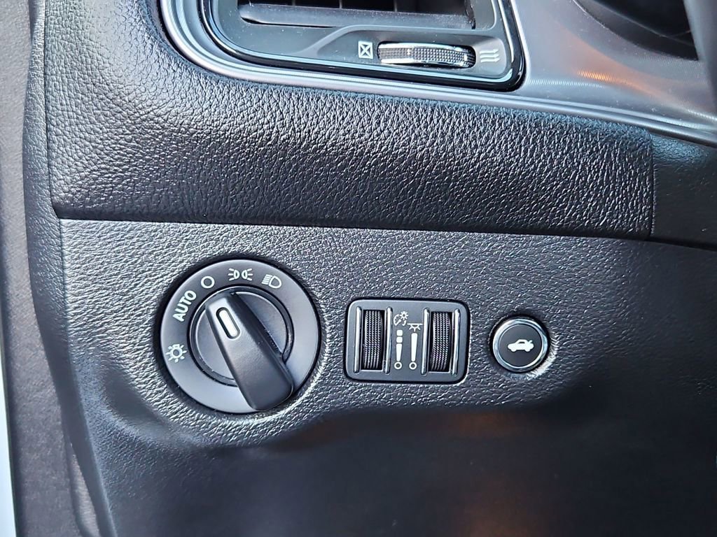 Used 2023 Dodge Challenger GT image 14