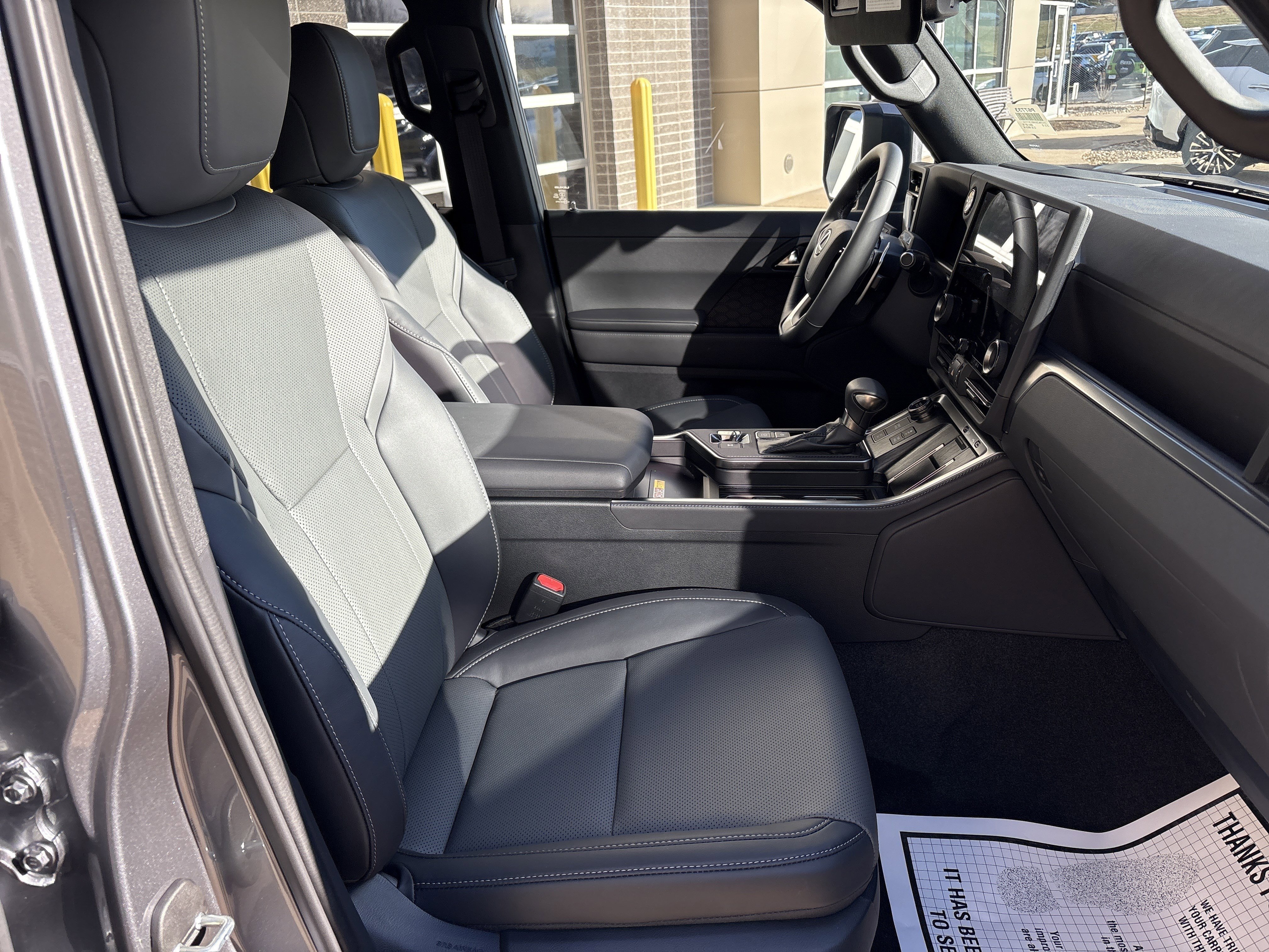 Certified 2025 Lexus GX 550 image 33