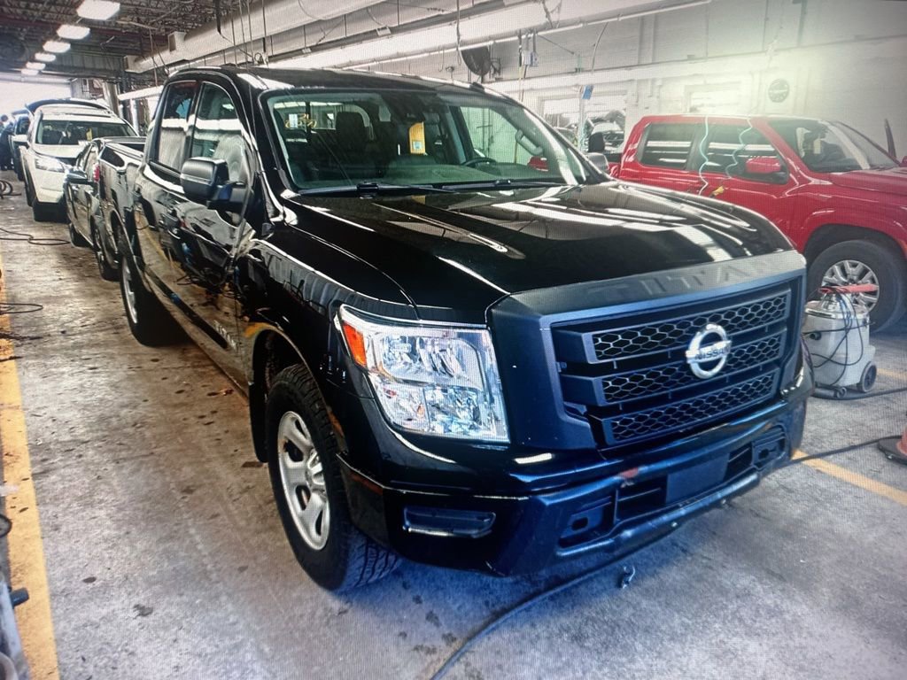 Used 2021 Nissan Titan S w/ S Utility Package image 5