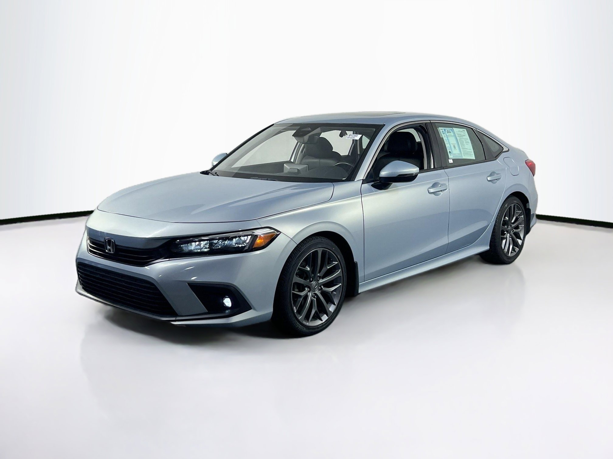 Used 2022 Honda Civic Touring image 1