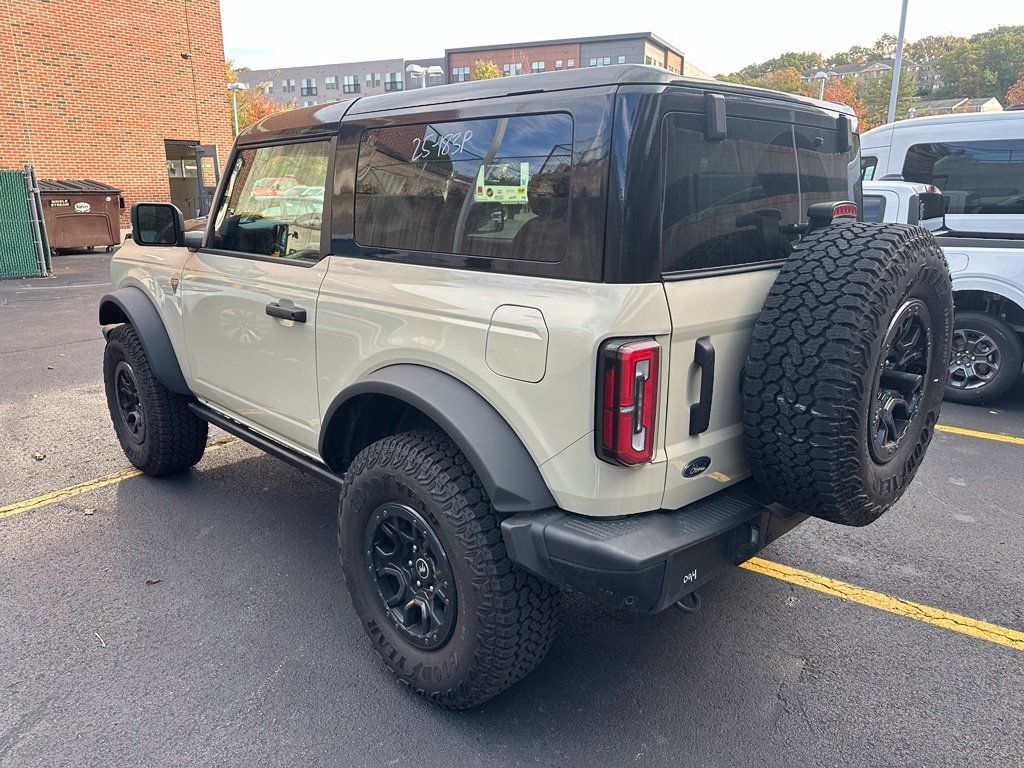 Used 2025 Ford Bronco Badlands AWD/4WD image 7