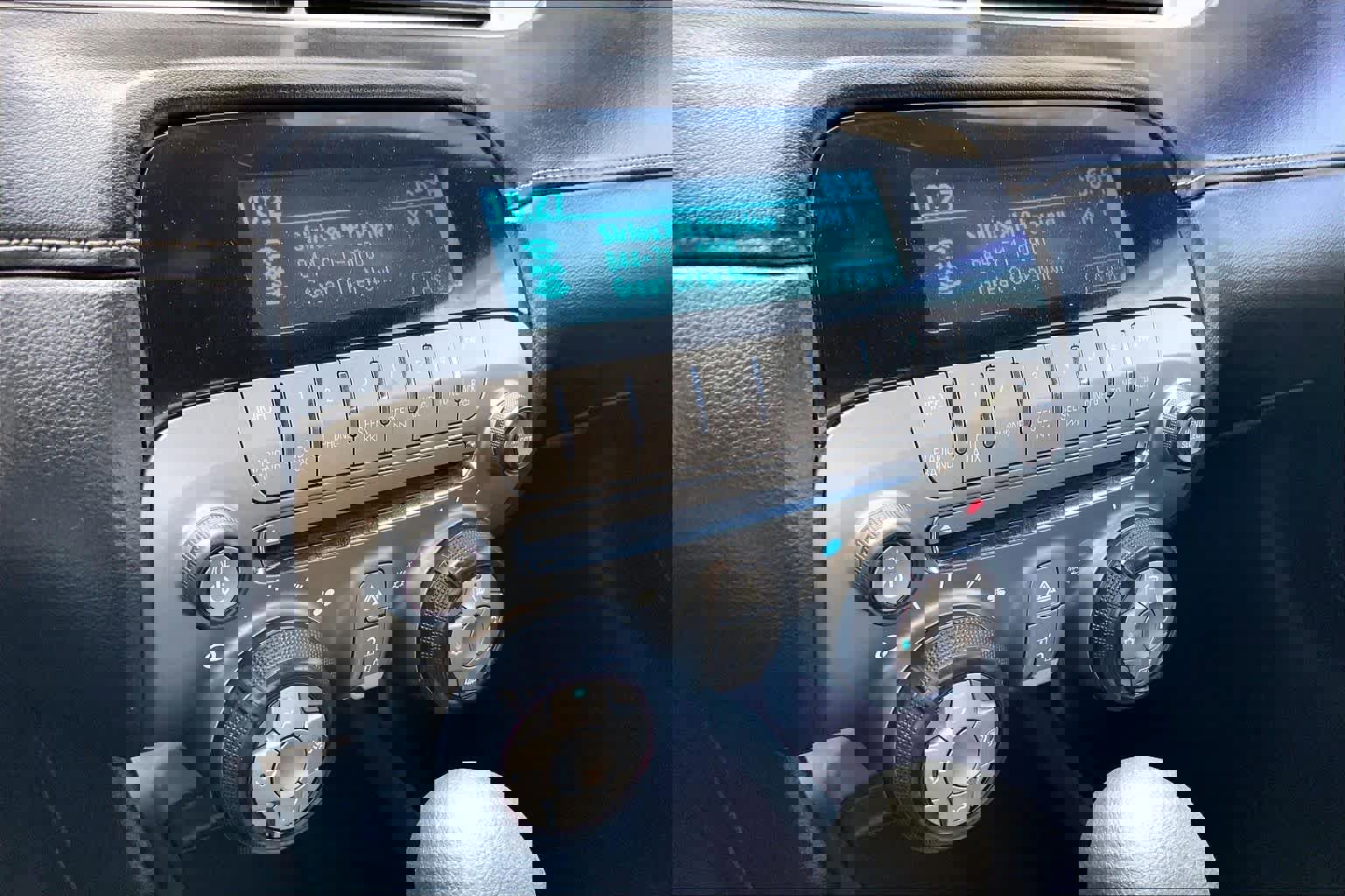 Used 2015 Chevrolet Camaro LS RWD image 30