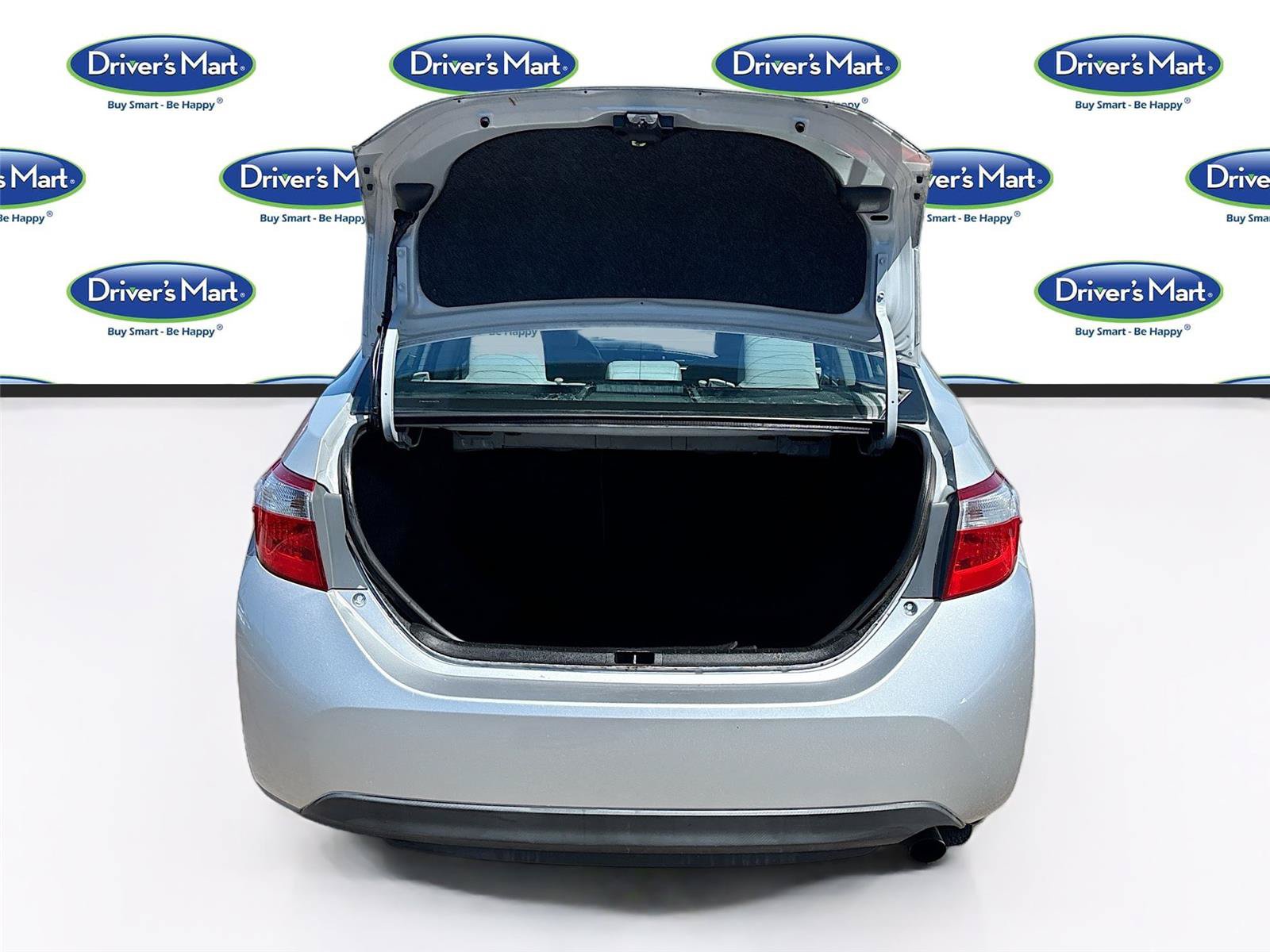 Used 2014 Toyota Corolla LE FWD image 23