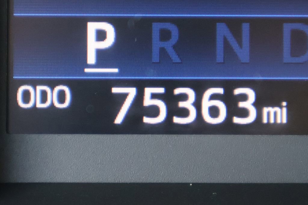 Used 2015 Toyota Tundra SR w/ Tow Package image 25