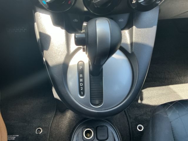 Used 2011 MAZDA MAZDA2 Sport FWD image 18