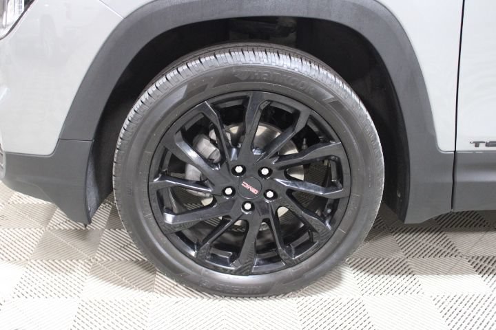 Used 2024 GMC Terrain SLT w/ Infotainment Package II AWD/4WD image 42