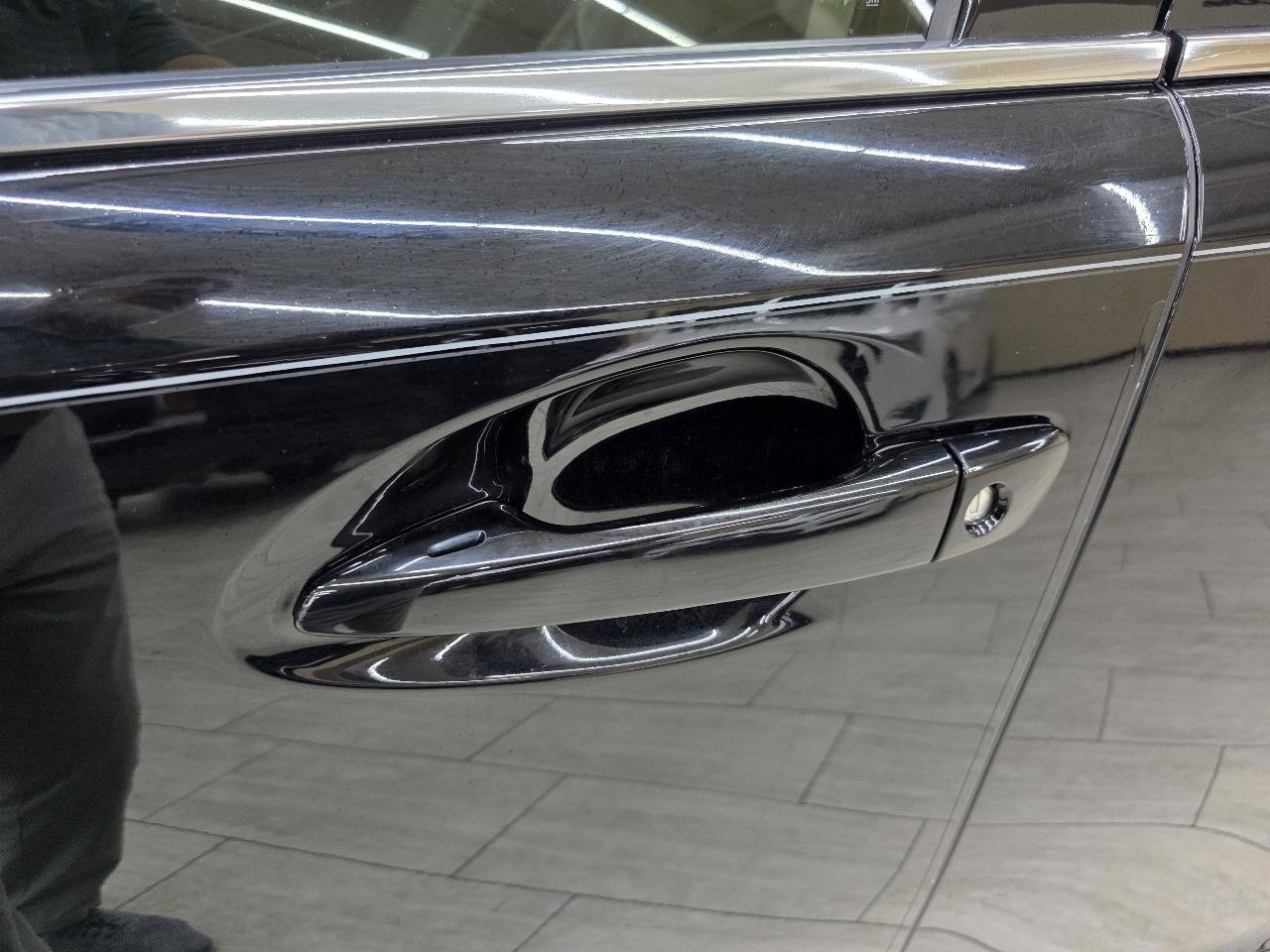 Used 2015 Lexus ES 350 w/ Luxury Package FWD image 12