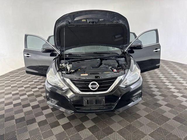 Used 2018 Nissan Altima 2.5 SR w/ SR Special Edition FWD image 11