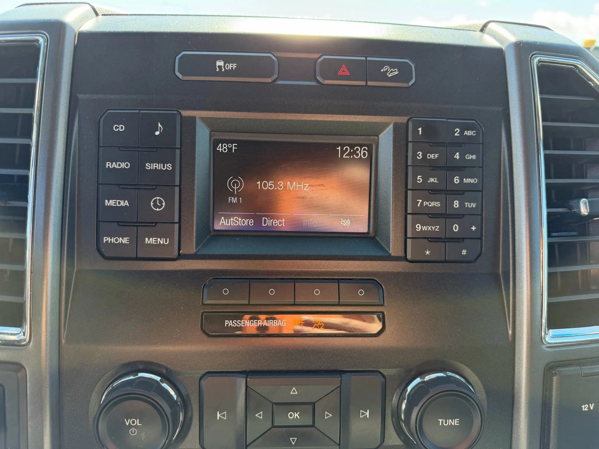 Used 2017 Ford F250 XLT w/ FX4 Off-Road Package AWD/4WD image 18