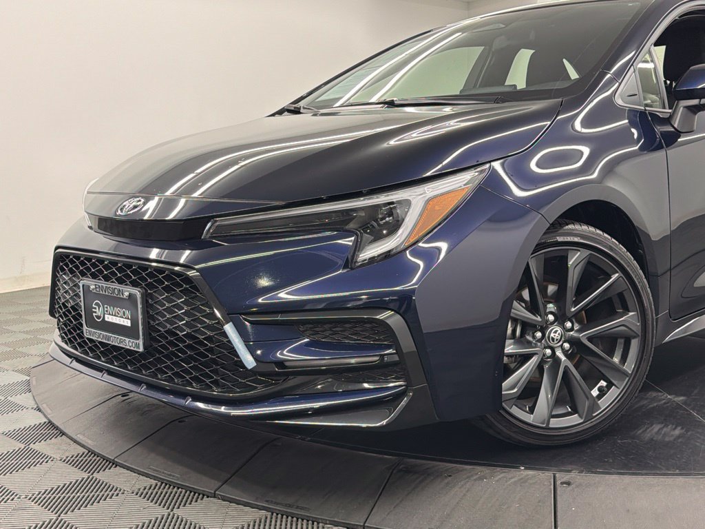 Certified 2026 Toyota Corolla SE FWD image 4
