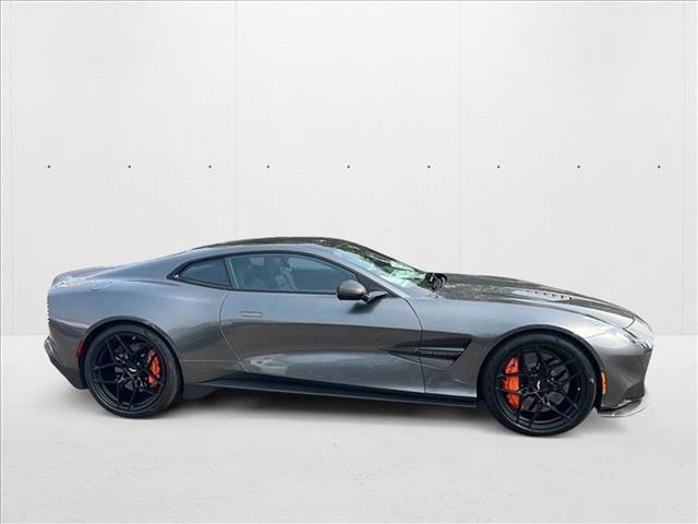 Used 2025 Aston Martin Vanquish image 8