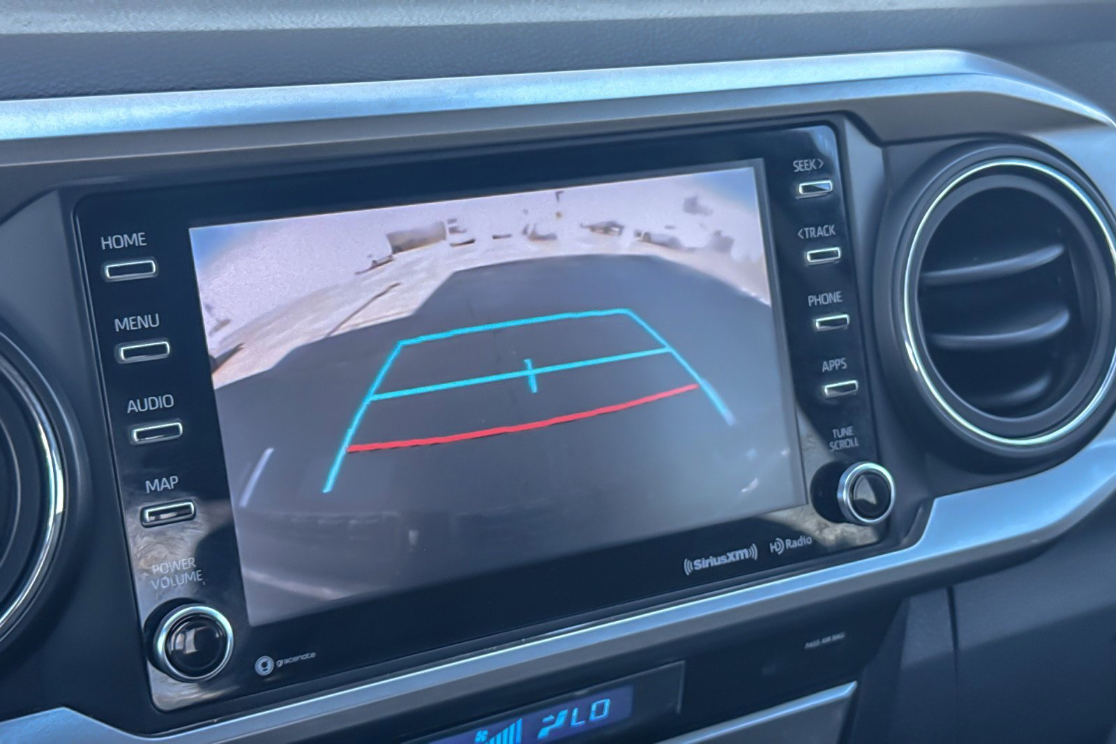 Used 2022 Toyota Tacoma SR5 image 18