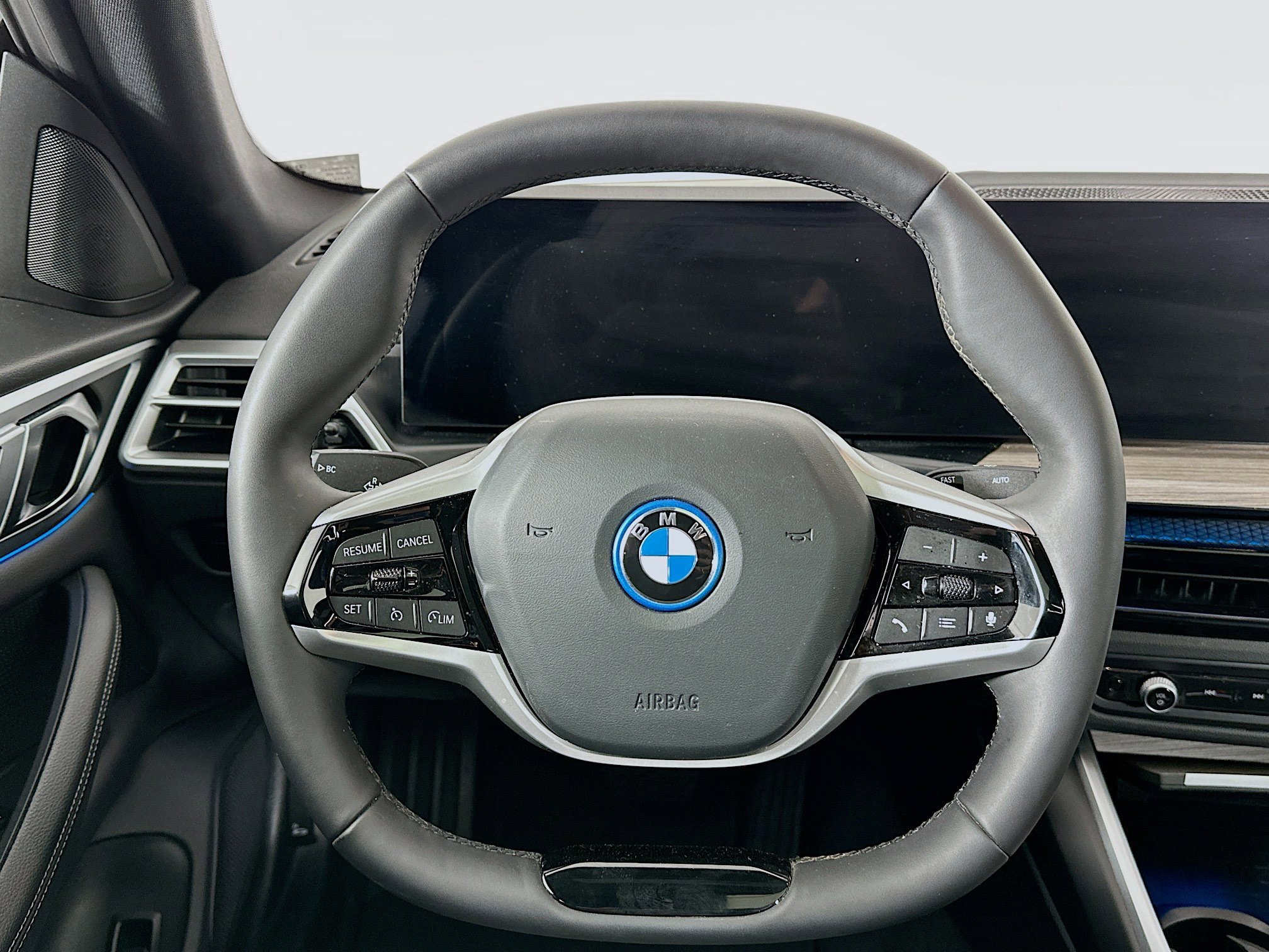 Used 2025 BMW i4 xDrive40i image 18
