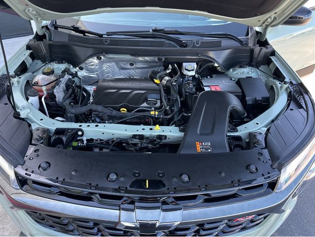 Used 2024 Chevrolet Trax RS w/ Sunroof Package image 39