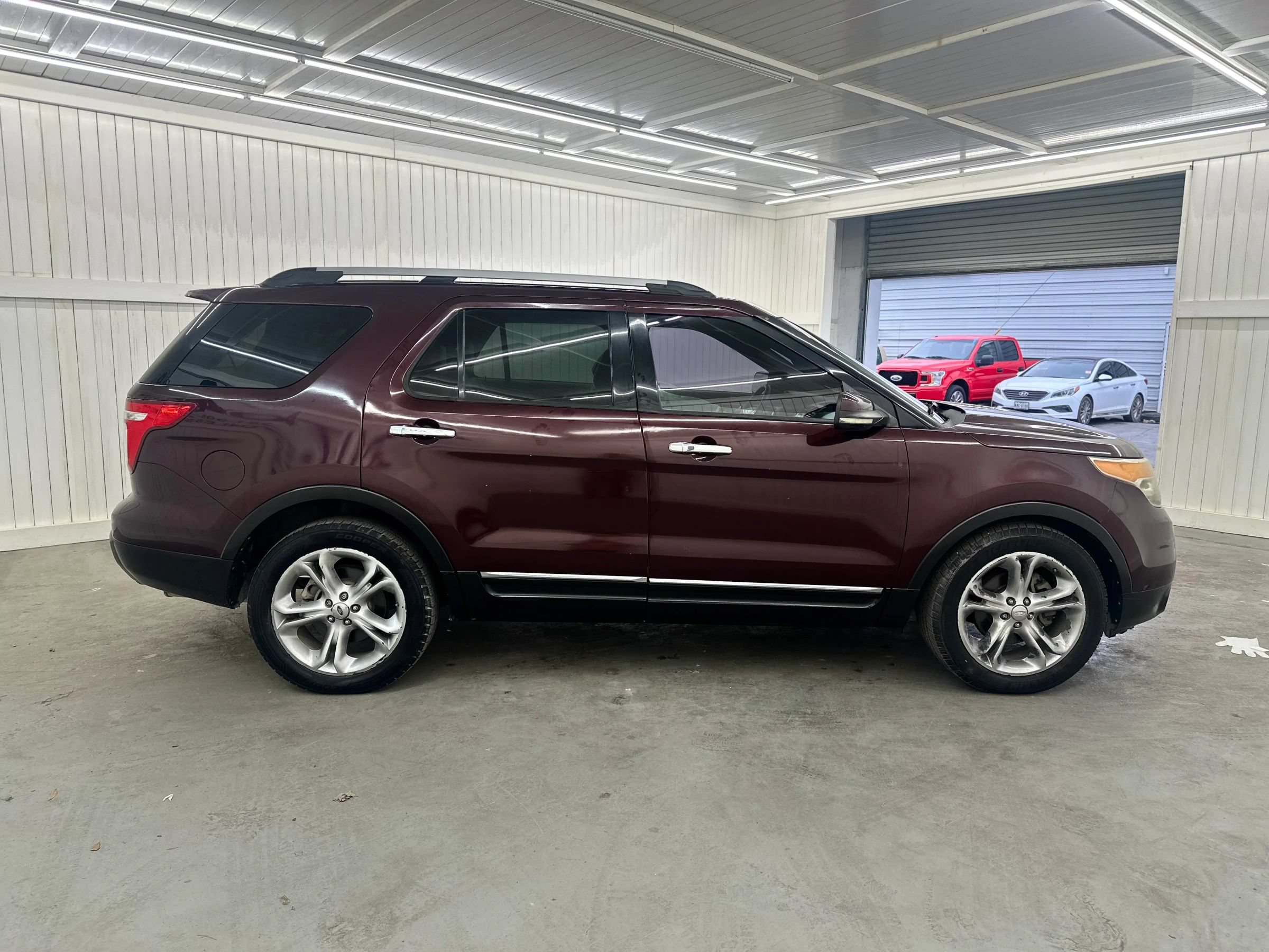 Used 2011 Ford Explorer Limited w/ 301A Rapid Spec Order Code AWD/4WD image 4