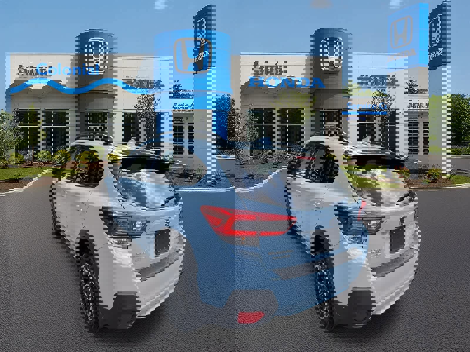 Used 2023 Subaru Crosstrek 2.0i Premium image 4