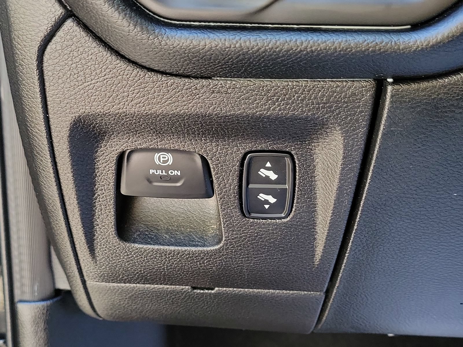 Used 2020 RAM 1500 Big Horn AWD/4WD image 16