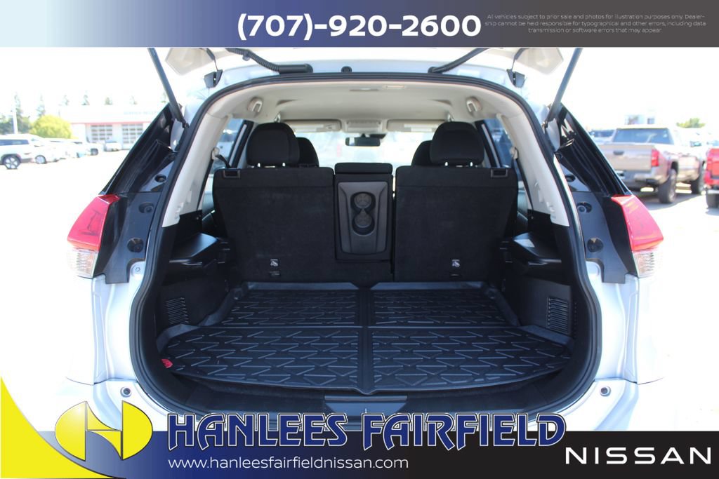 Used 2020 Nissan Rogue S FWD image 10