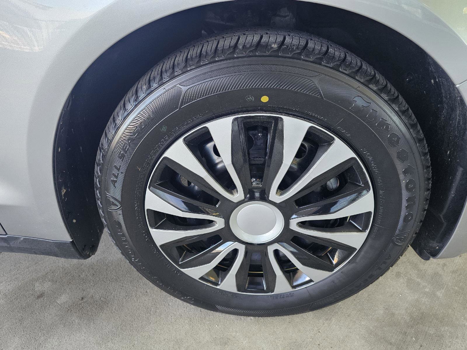 Used 2020 Ford Fusion S image 9