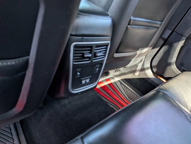 Used 2015 Dodge Charger SXT w/ AWD Plus Group image 16
