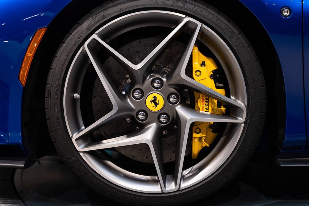 Certified 2021 Ferrari F8 Tributo RWD image 13