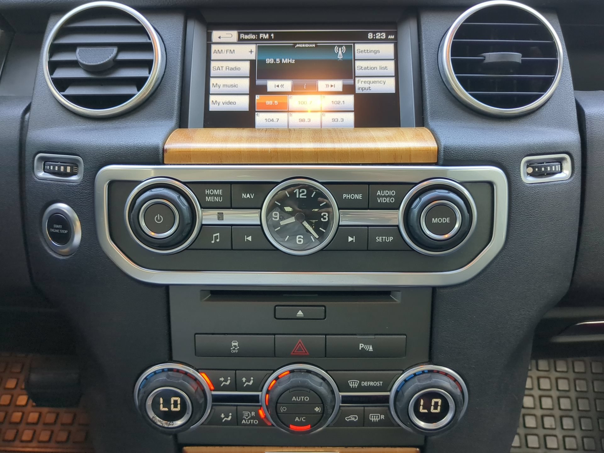 Used 2014 Land Rover LR4 HSE AWD/4WD image 58