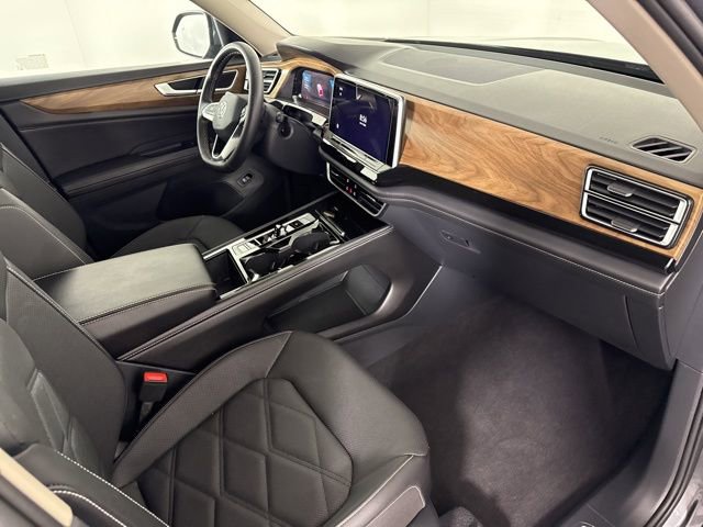 Used 2025 Volkswagen Atlas SE image 15
