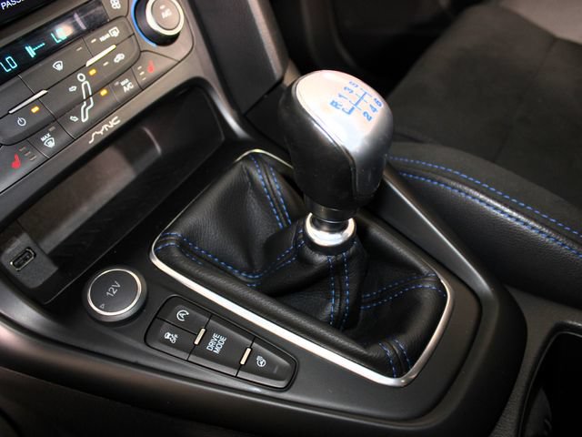 Used 2017 Ford Focus RS AWD/4WD image 14