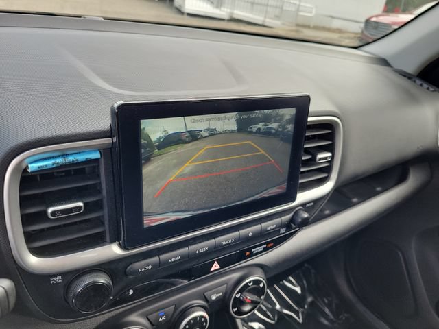 Used 2020 Hyundai Venue SE FWD image 30