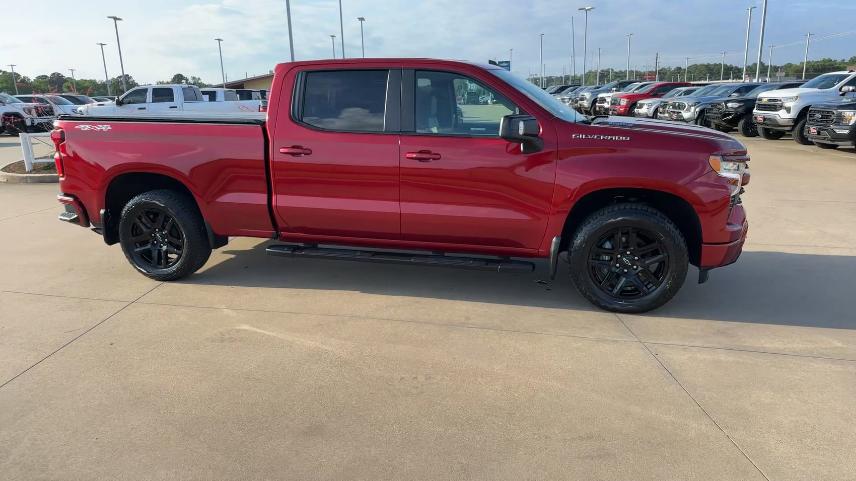 Used 2024 Chevrolet Silverado 1500 RST AWD/4WD image 9