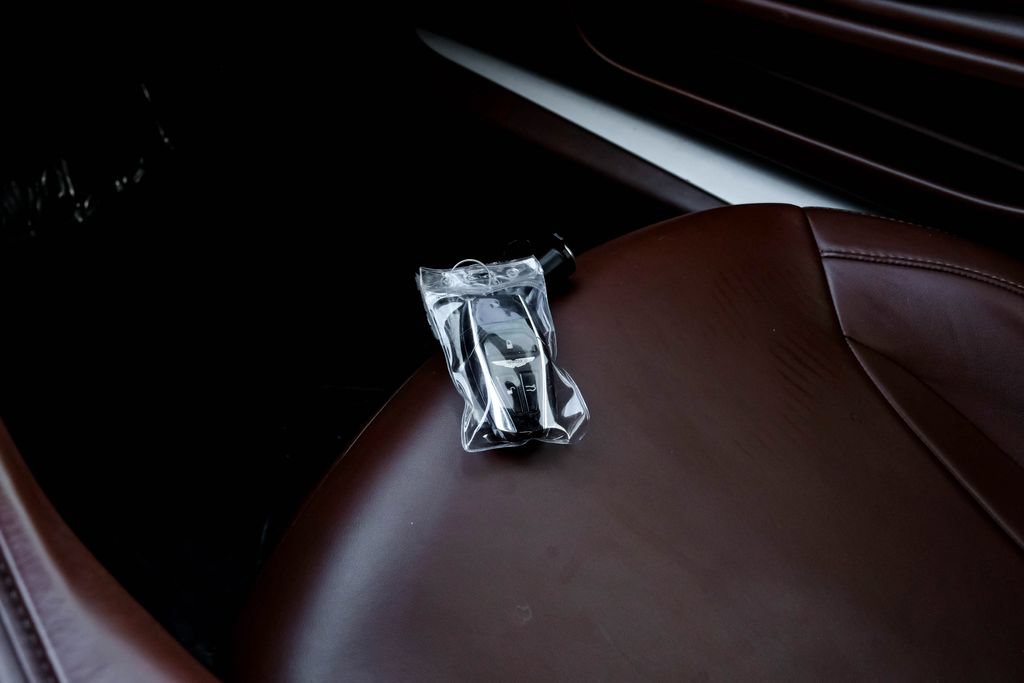Used 2019 Aston Martin DB11 Volante RWD image 53